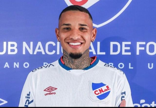 九游正版入口-可怕！乌拉圭球员赛场休克，重症监护中…